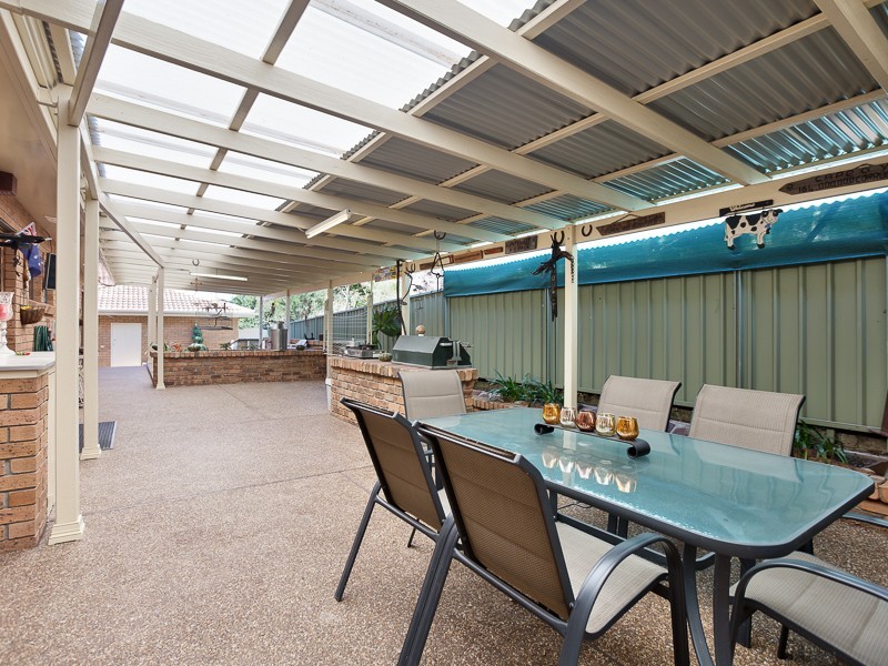 21 Blaxland Road, Macquarie Hills NSW 2285