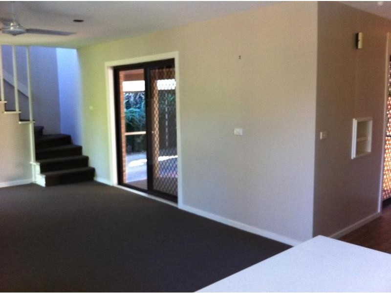 37 Kingsway Parade, Rankin Park NSW 2287