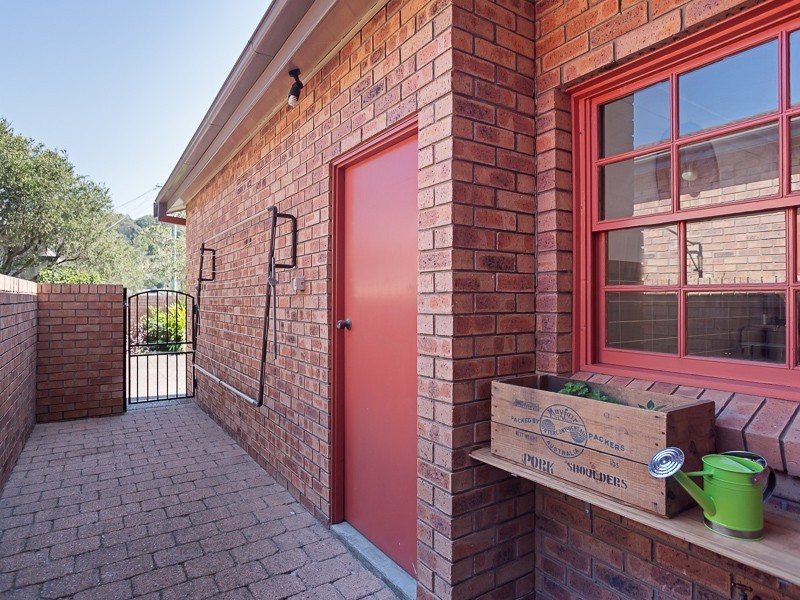 2/73 Orchardtown, New Lambton NSW 2305