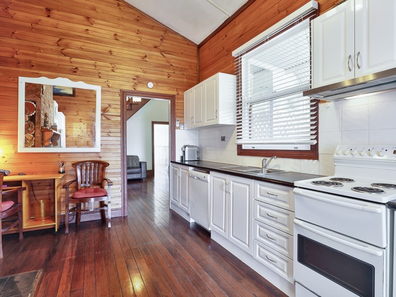 11 Emerald Street, Hamilton North NSW 2292