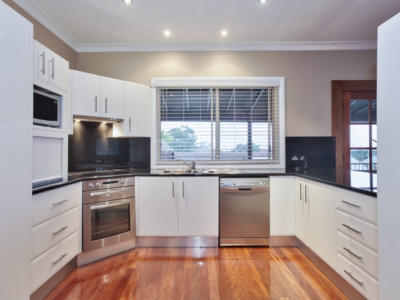 14 Bimbadeen Close, Belmont North NSW 2280