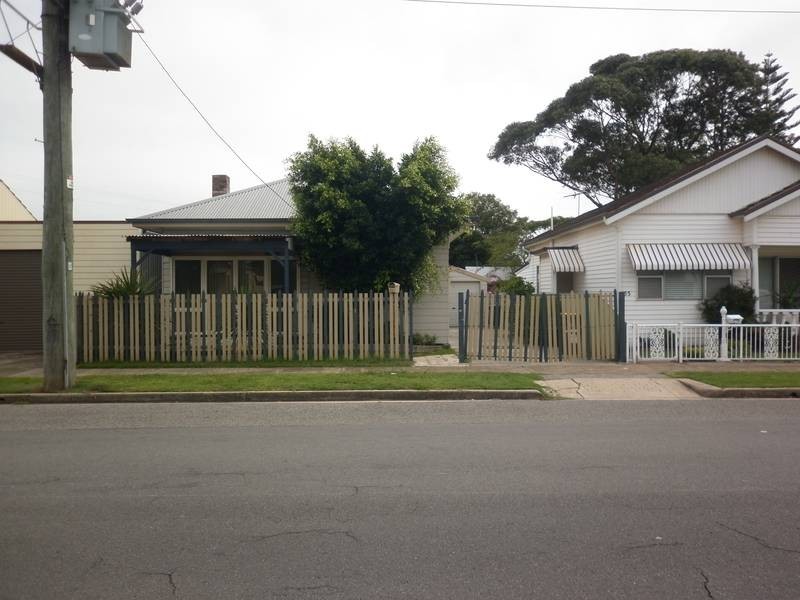 37 NELSON ST, Mayfield NSW 2304