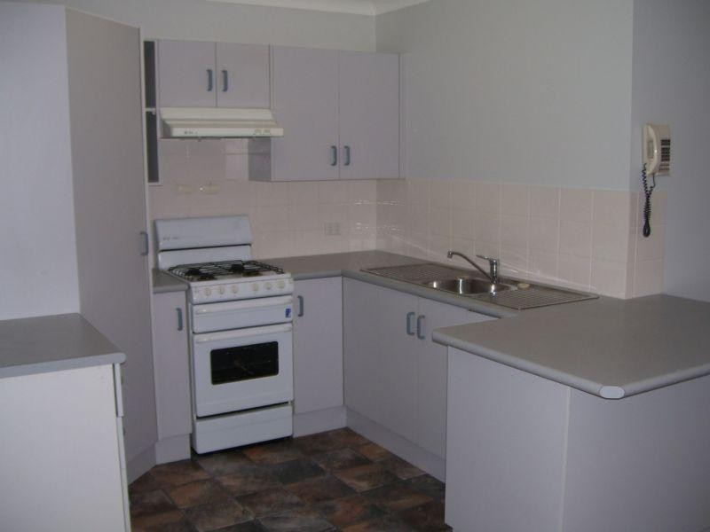 11/9 Streeton Place, New Lambton NSW 2305