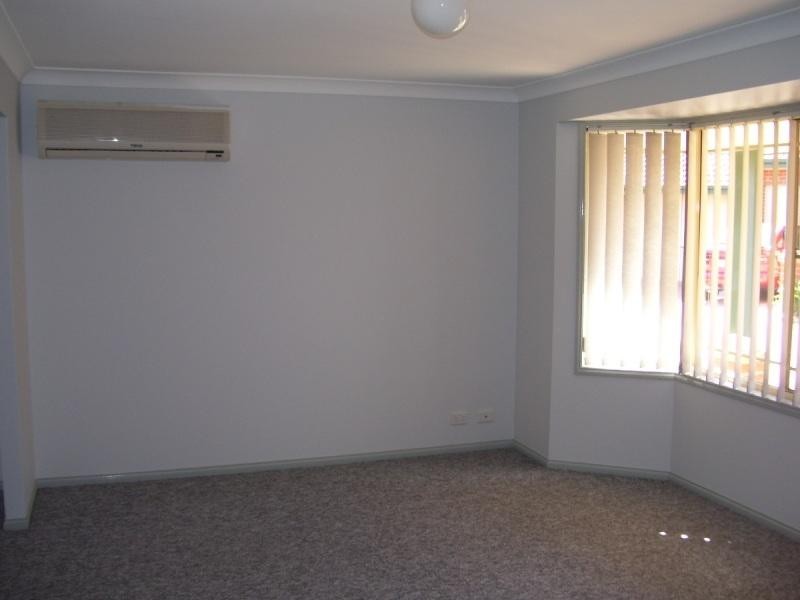 11/9 Streeton Place, New Lambton NSW 2305