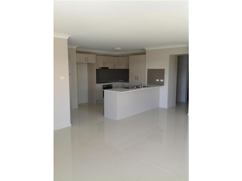 5 The Grove Seaside Estate, Fern Bay NSW 2295