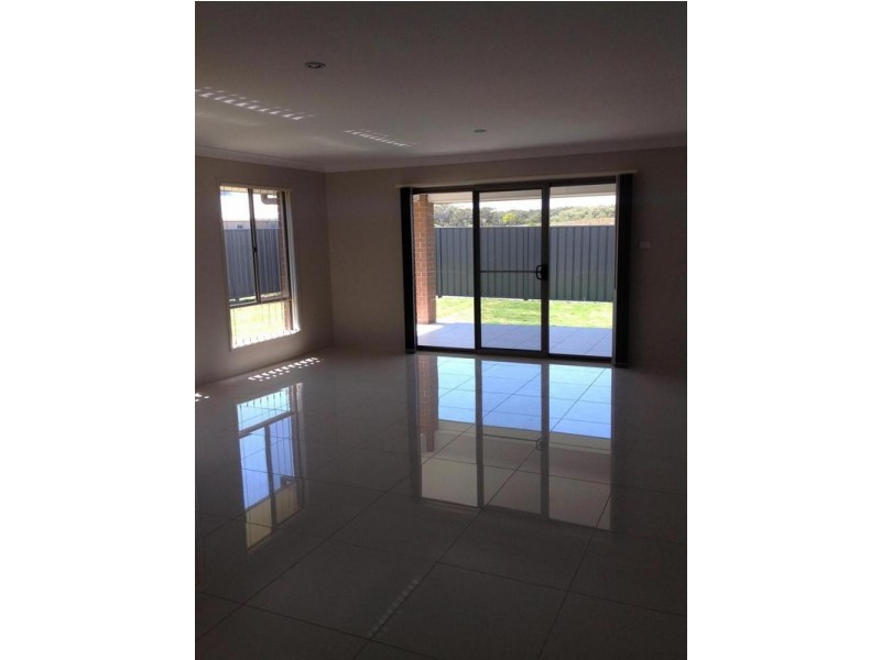 5 The Grove Seaside Estate, Fern Bay NSW 2295