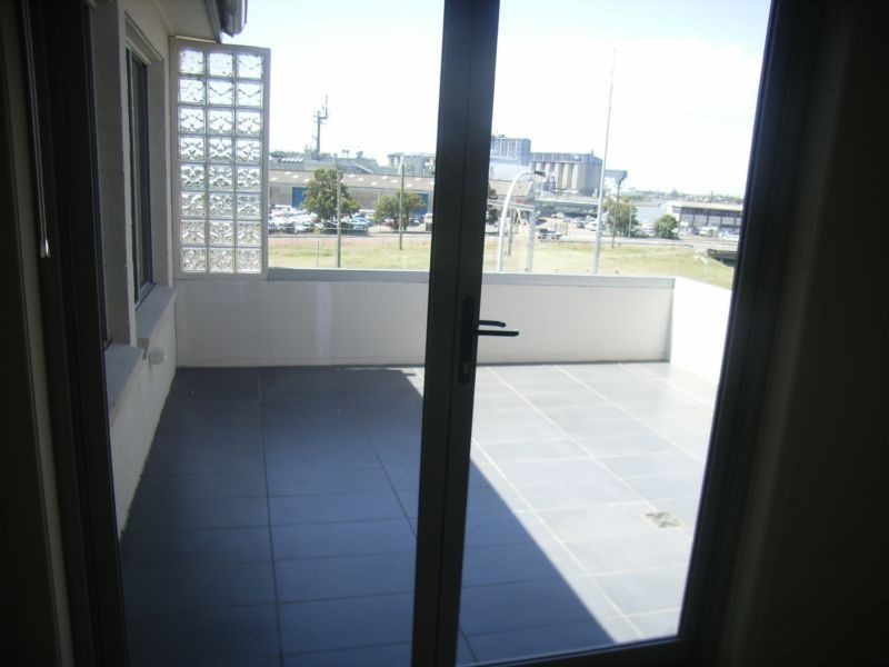 13/8 Bellevue Street, Newcastle NSW 2300