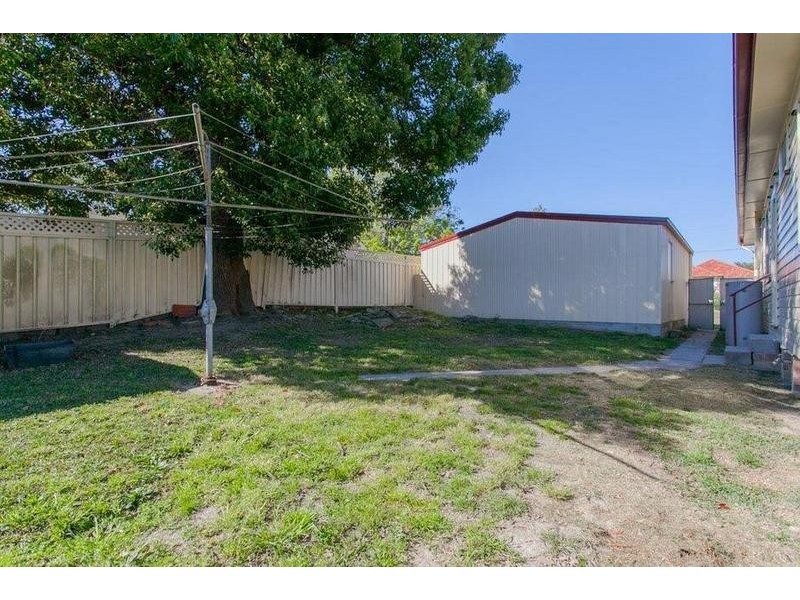 2 IRVINE ST, Garden Suburb NSW 2289