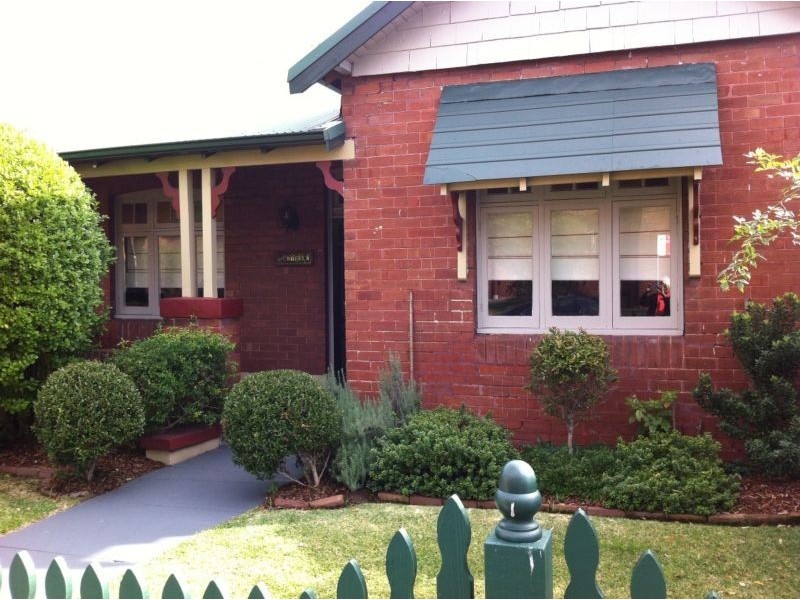 24 KERR STREET, Mayfield NSW 2304