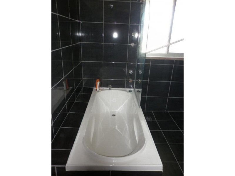 3 Sabah Close, Rankin Park NSW 2287