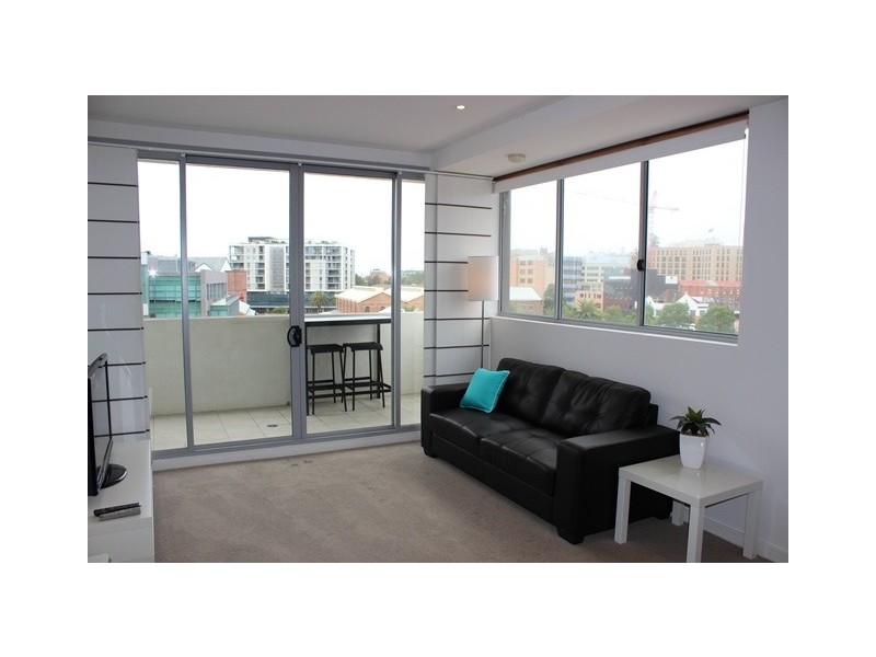 401/2 Honeysuckle Dve, Newcastle NSW 2300