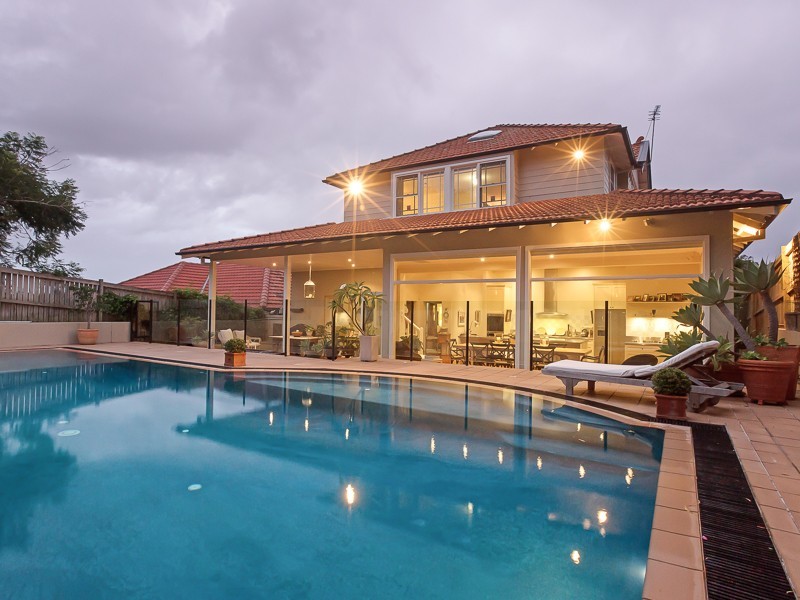 30 Swan Street, Newcastle NSW 2300