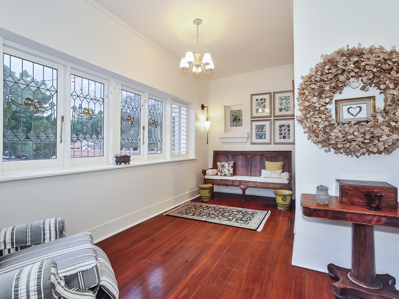 30 Swan Street, Newcastle NSW 2300