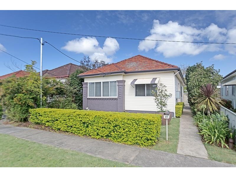 16 Phillips Street, Hamilton North NSW 2292