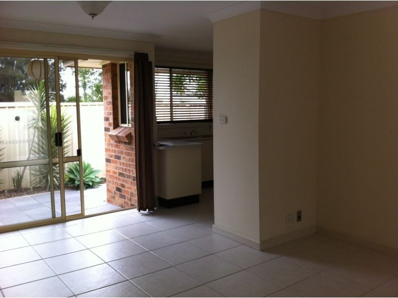 3/12 ANGAPHORA DRIVE, Warabrook NSW 2304