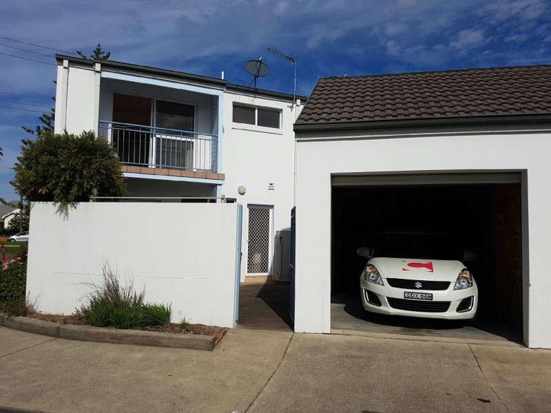 1/134 Glebe Road, Merewether NSW 2291