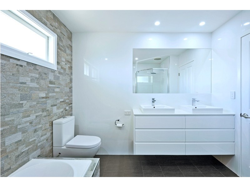 25 Greenwood Avenue, Belmont NSW 2280