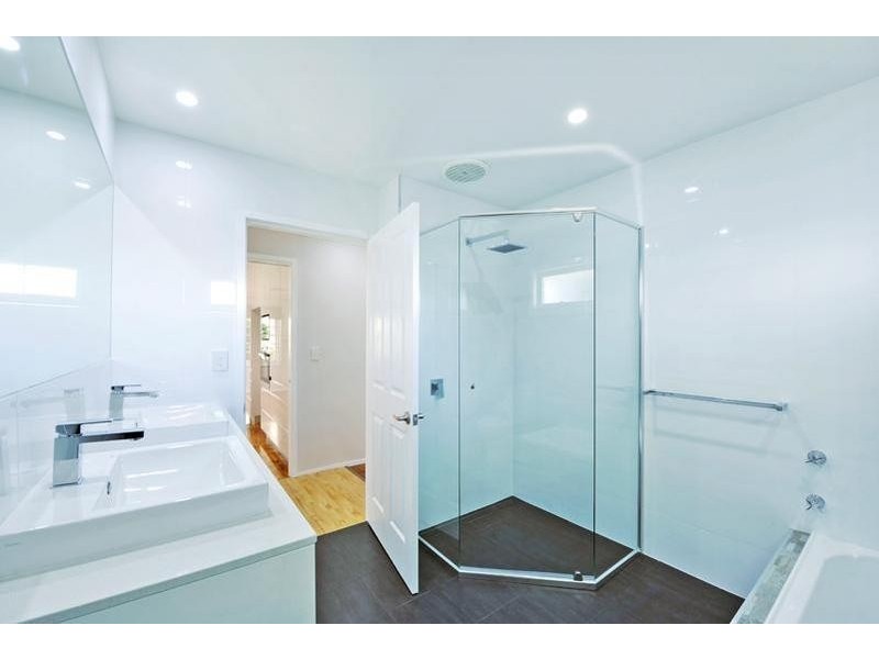 25 Greenwood Avenue, Belmont NSW 2280