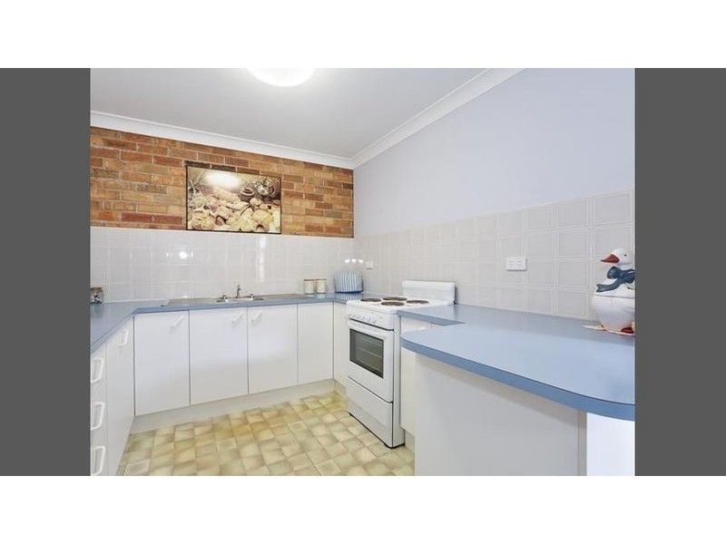 1/2 Herd Street, Mount Hutton NSW 2290