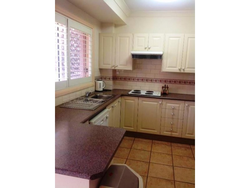 8/168 Kemp Street, Hamilton South NSW 2303