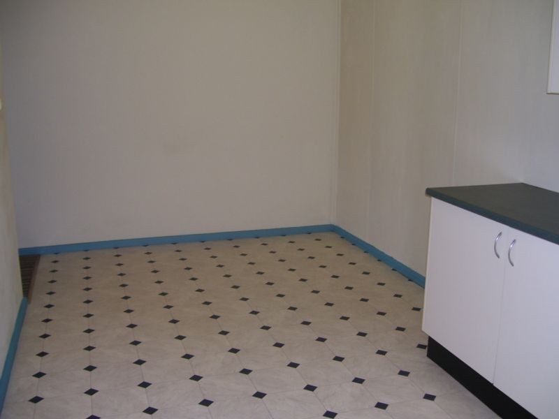 1a/22 Robert, Jesmond NSW 2299