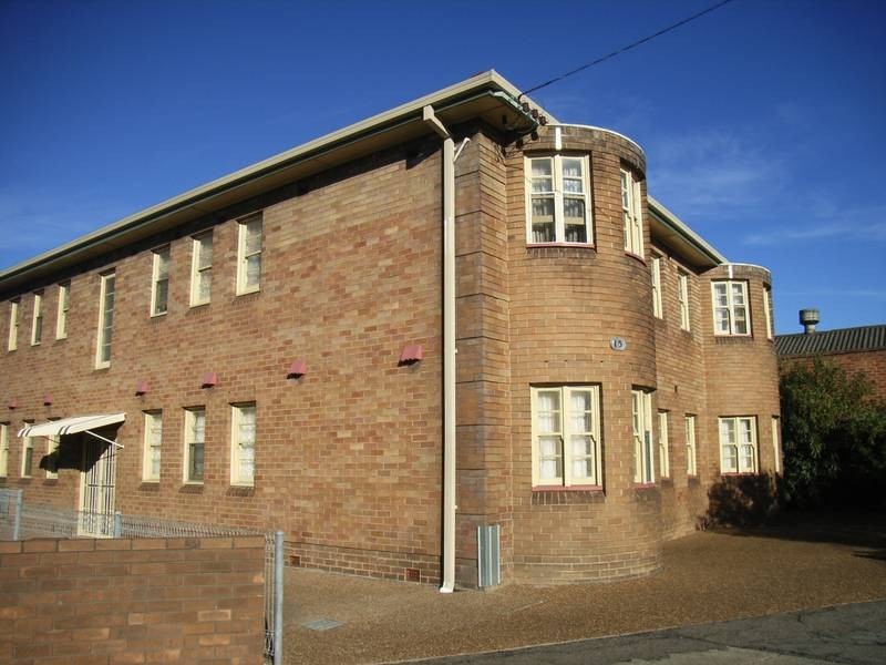 1/15 Hanbury Street, Mayfield NSW 2304