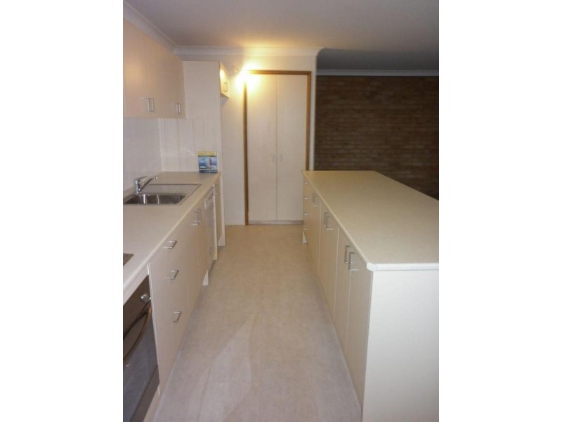 1/208 BRUNKER RD, Adamstown NSW 2289