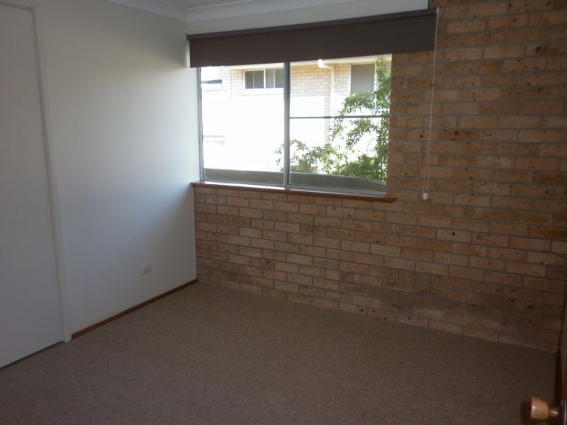 1/208 BRUNKER RD, Adamstown NSW 2289