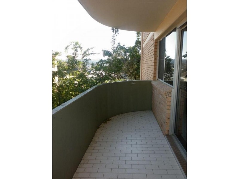 1/208 BRUNKER RD, Adamstown NSW 2289