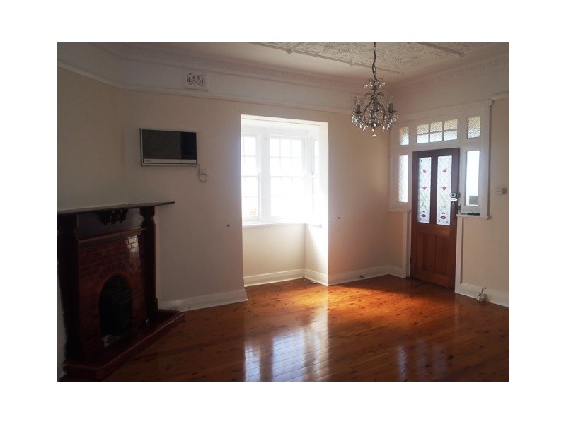 140 Chatham Street, Broadmeadow NSW 2292