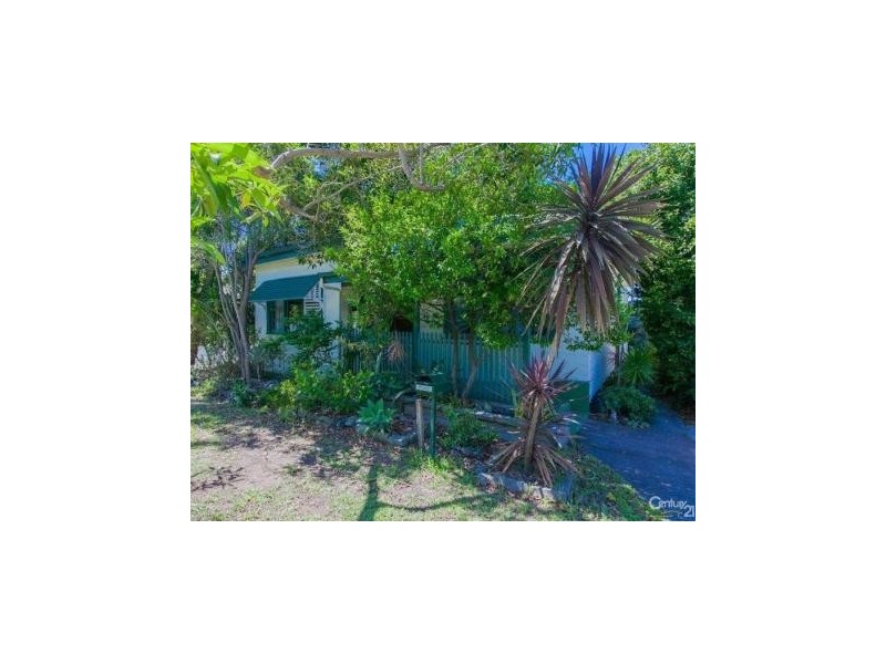 15 Edden Street, Adamstown NSW 2289