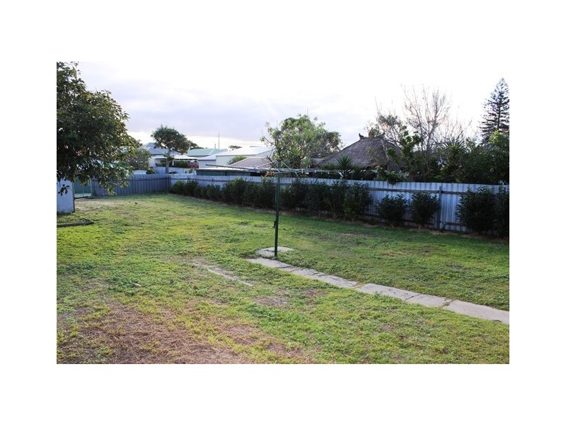 201 Dunbar Street, Stockton NSW 2295