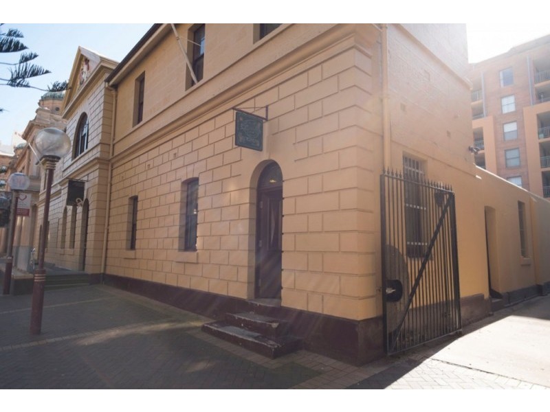 90 HUNTER ST, Newcastle NSW 2300