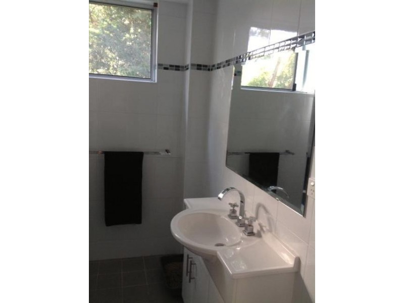 4/17 Hillview Crescent, The Hill NSW 2300