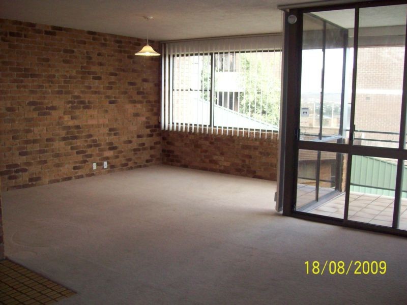 1/6 Memorial Dr, The Hill NSW 2300