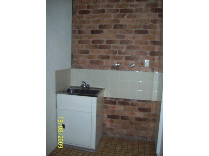 1/6 Memorial Dr, The Hill NSW 2300