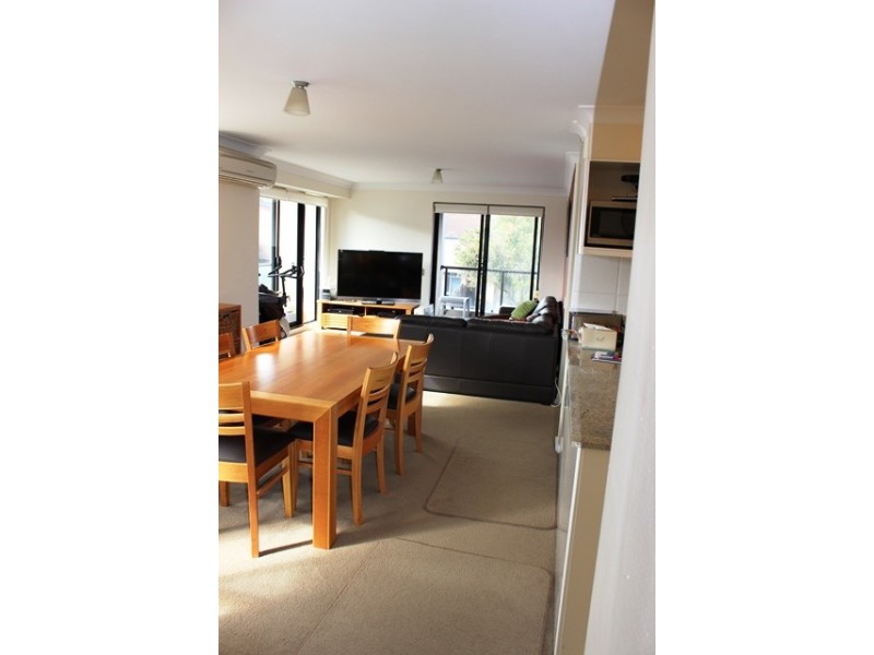 212/185 Darby Street, Cooks Hill NSW 2300