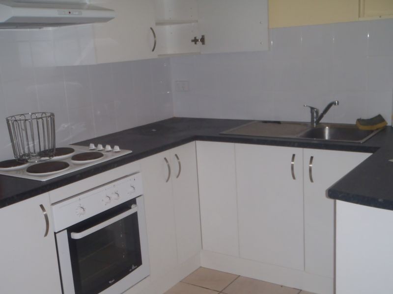 2/25A Cobby Street, Shortland NSW 2307