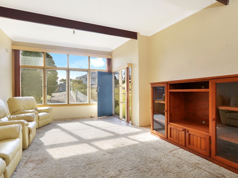 12 Thompson Street, Charlestown NSW 2290