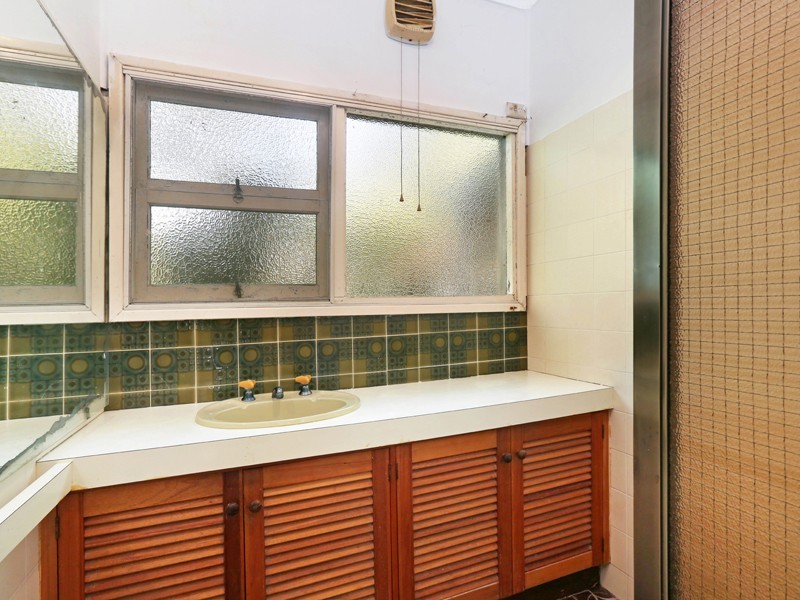 12 Thompson Street, Charlestown NSW 2290