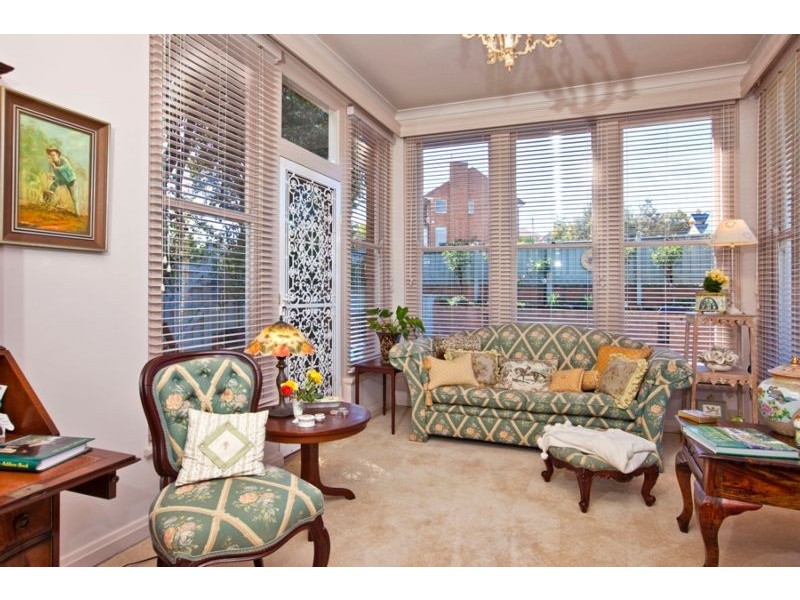 24 FENTON AVE, Bar Beach NSW 2300