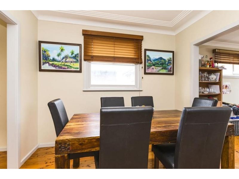 27 Elsworth Parade, Merewether Heights NSW 2291