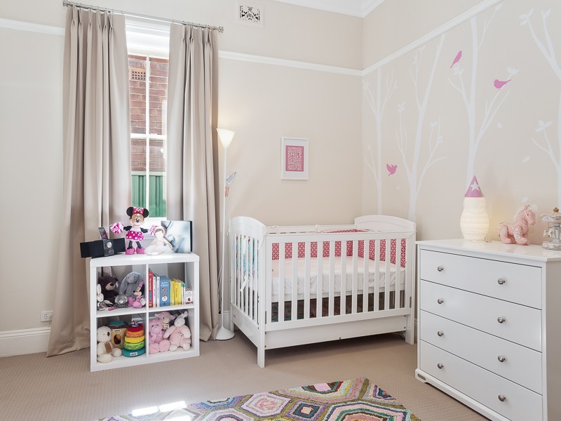 4 Greaves Street, Mayfield East NSW 2304