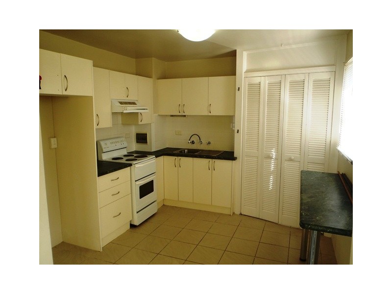 2/88 TYRRELL ST, Newcastle NSW 2300