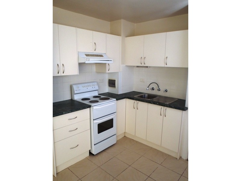 2/88 TYRRELL ST, Newcastle NSW 2300