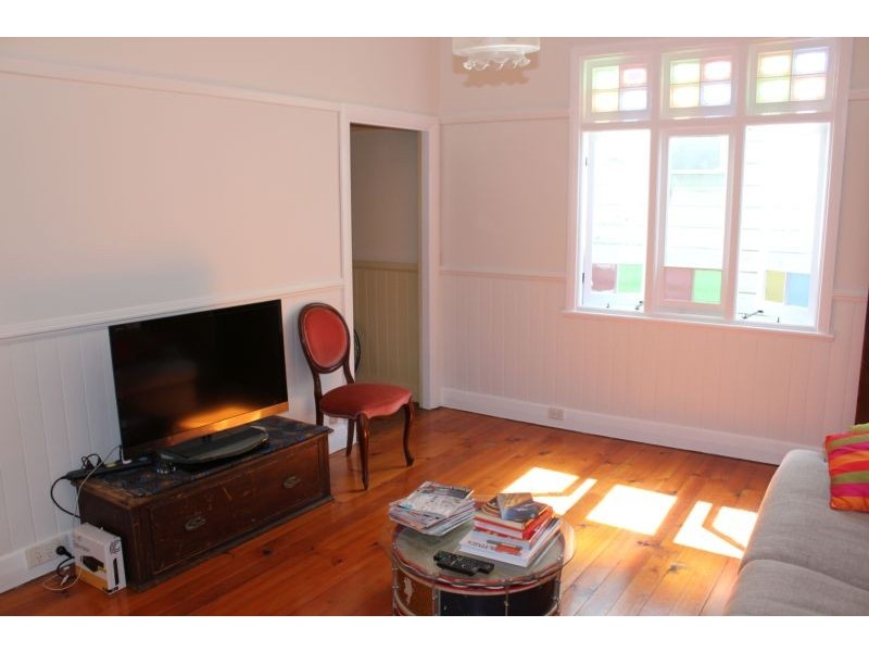 182 LAWSON ST, Hamilton South NSW 2303