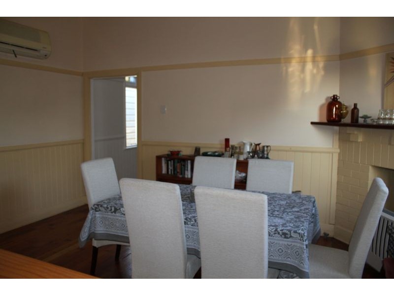 182 LAWSON ST, Hamilton South NSW 2303