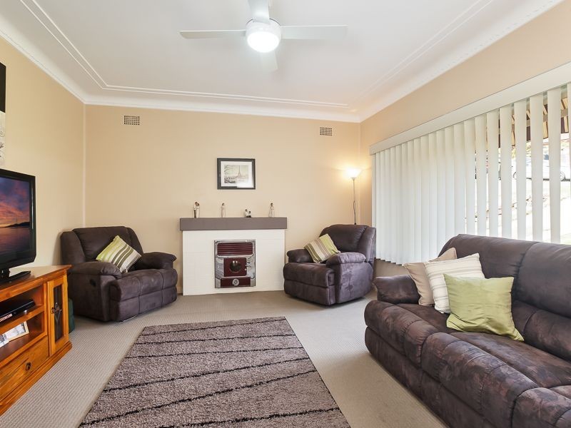 11 Curry Street, Cardiff NSW 2285