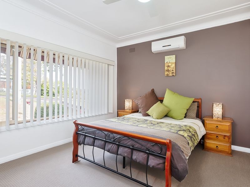 11 Curry Street, Cardiff NSW 2285