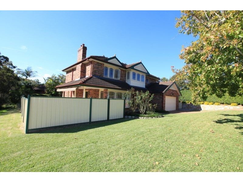 1 Trafalgar Crescent, Valentine NSW 2280